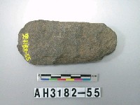 藏品(小型舌刃打製石斧)的圖片